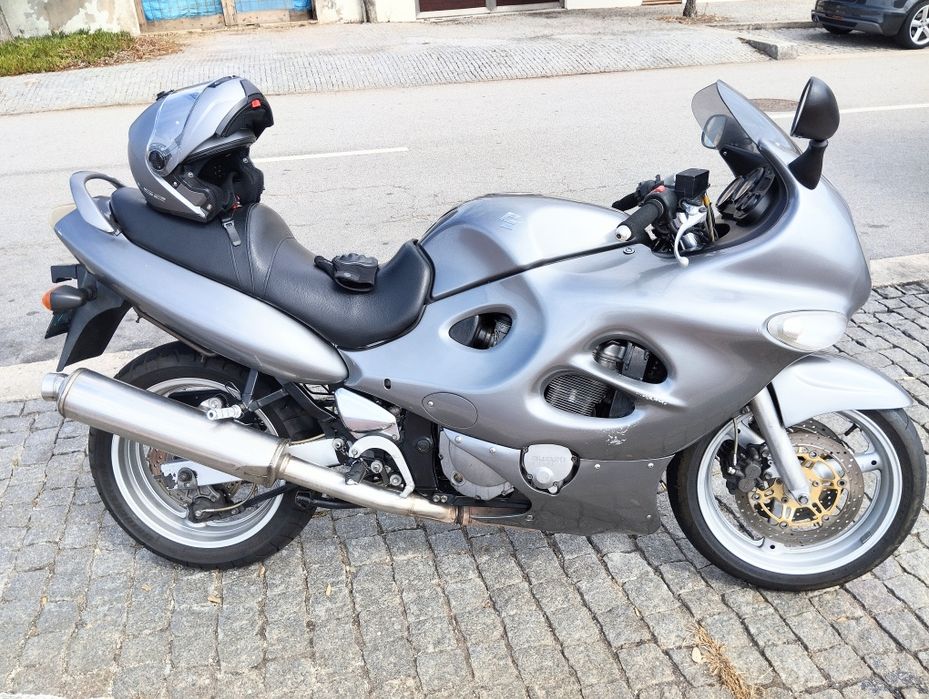 Suzuki   GSXF  600