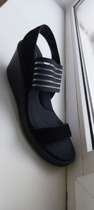 Босоніжки Skechers  41 р.