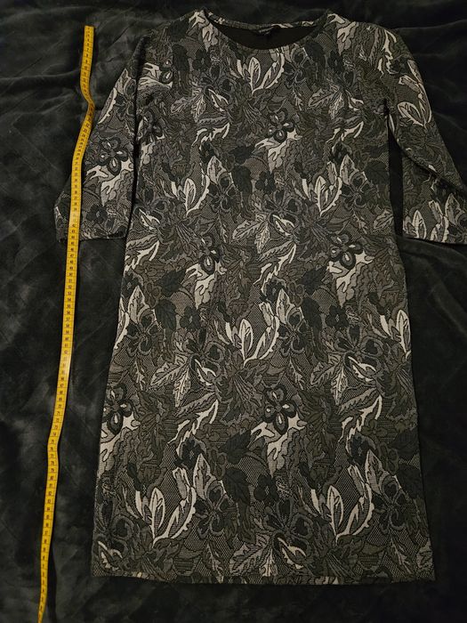 Sukienka szara we wzor kwiat rozmiar 36