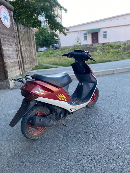 Скутер Honda Dio 28