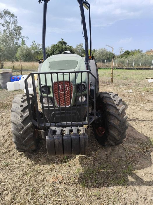 VENDO TRATOR HURLIMANN XF 90.4