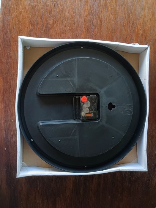 NOVO Relógio de parede analógico com movimento Quartz. 30Cm diâmetro