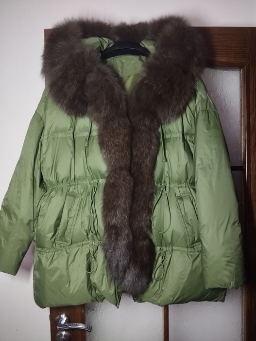 Пуховик з натуральним хутром