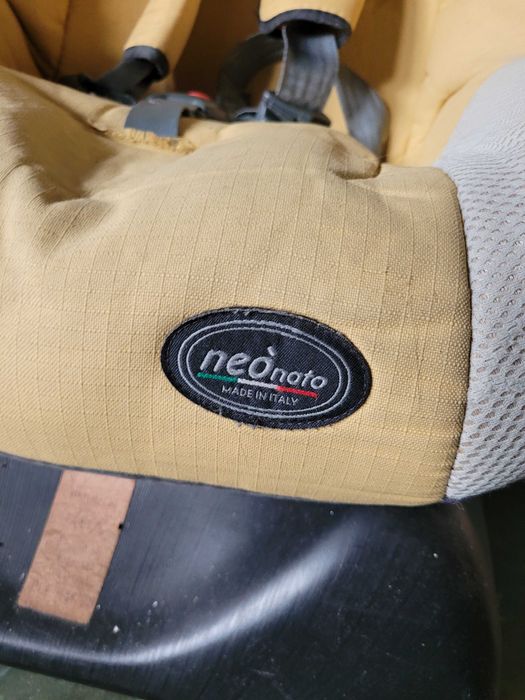 Fotelik samochodowy NEONATO 0-10 kg / 9-18 kg żółty