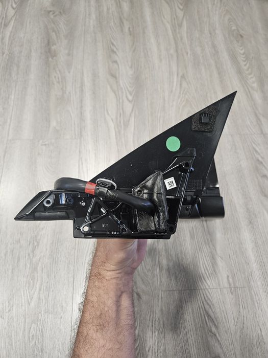 Tesla model 3 17-23 1592032-00-D