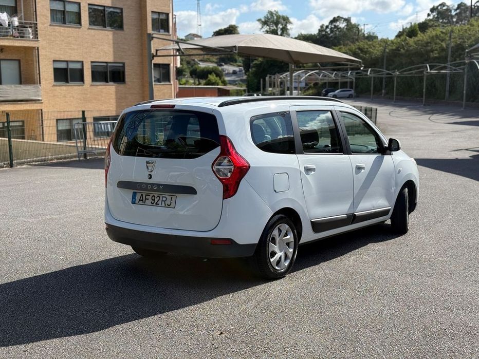 Dacia Lodgy