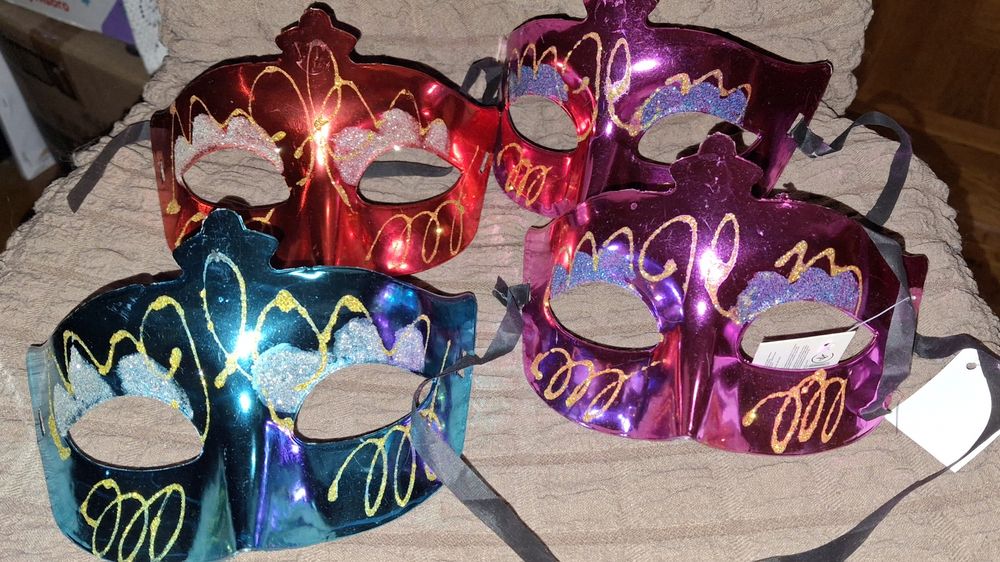 Маска карнавальная