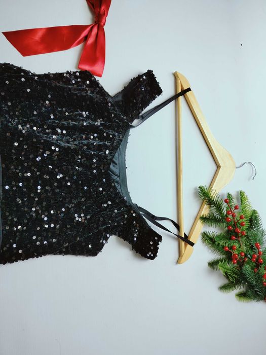 Nowa czarna długa sukienka w rozmiarze M 38