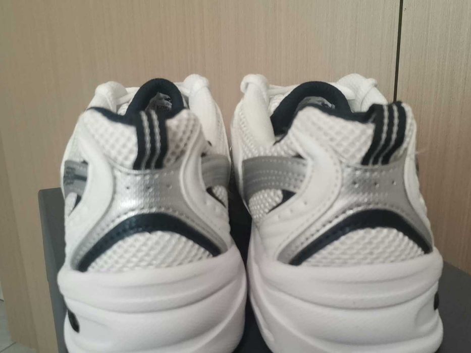 New Balance MR530 SG Niebieski r.41.5