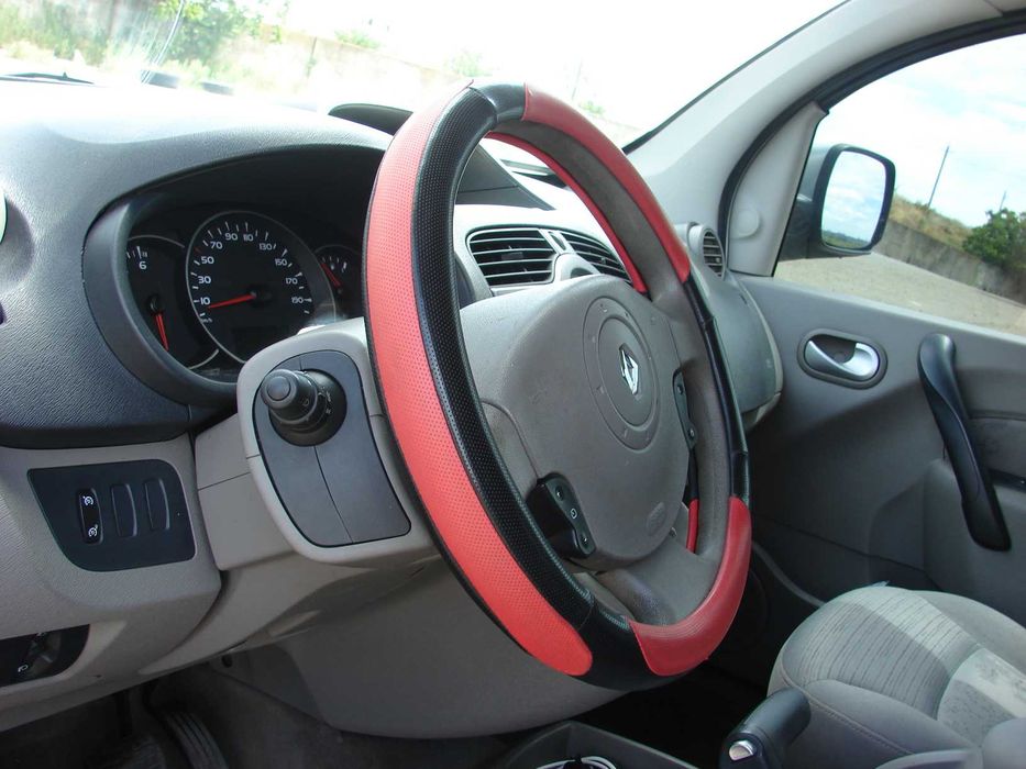 Renault Kangoo заводской пассажир 1.5 дизель механика 6-ст 2008 год