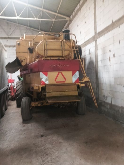 Kombajn New Holland TR85