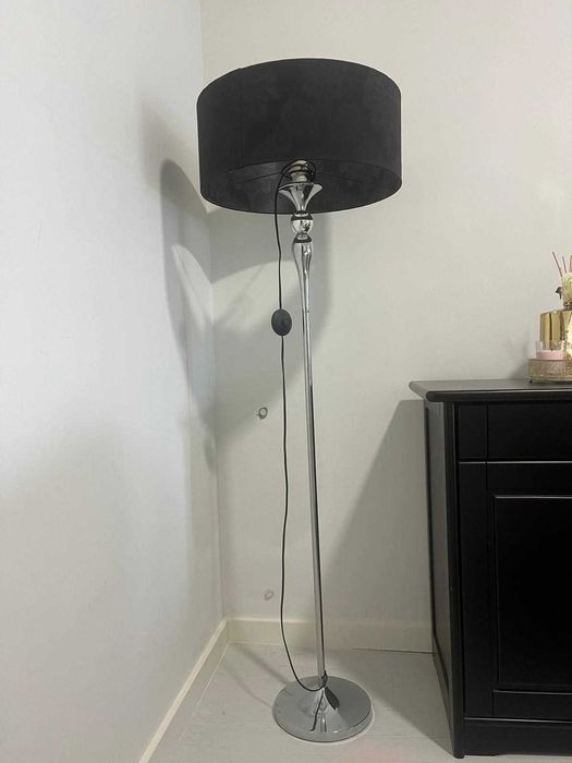 Candeeiro de pé em inox, com 155cm