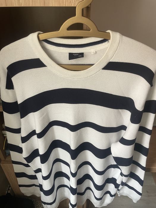 Sweter męski w paski