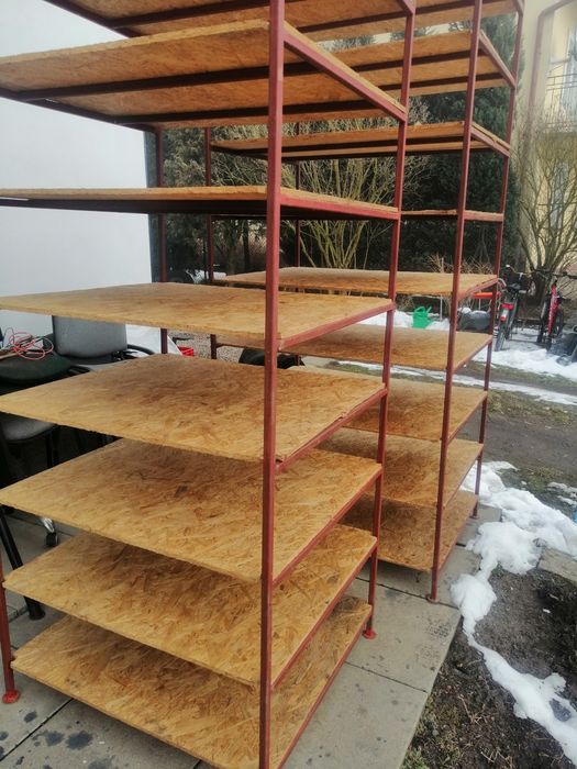 Regał metalowy wysoki