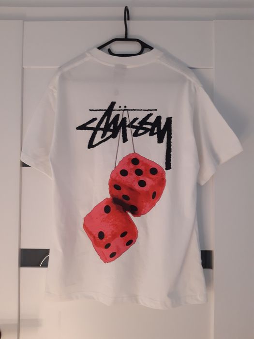 T-shirt Stüssy z kostkami na plecach