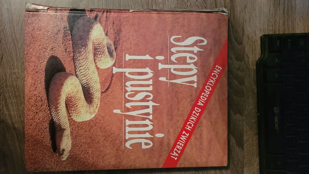 Książka- Stepy i Pustynie, encyklopedia dzikich zwierząt