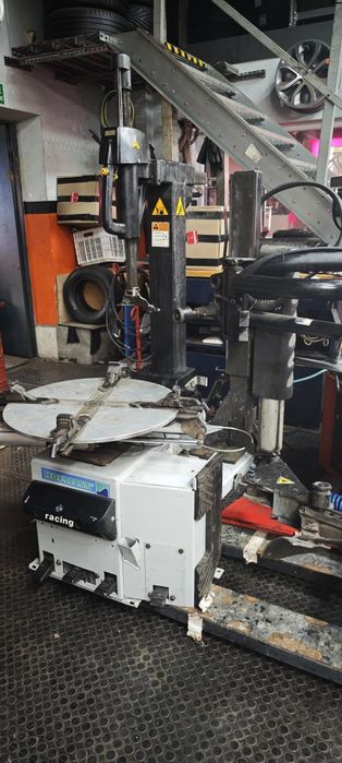 Montażownica demontażownica Hofman Monty racing 3300