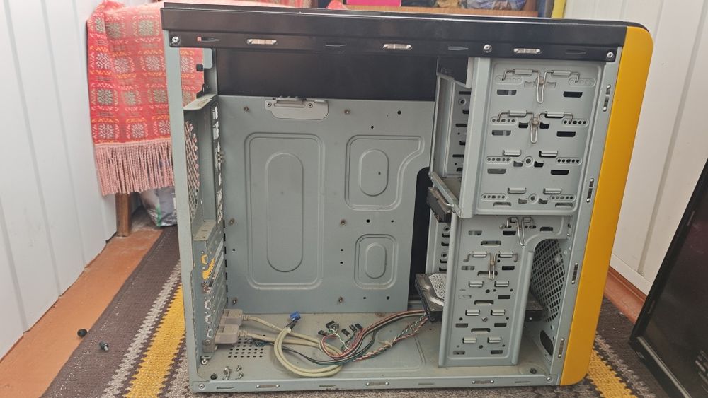 Продам АТХ ASUS TA668