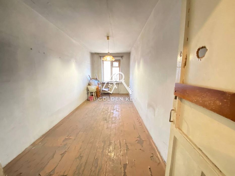 Продаж 3-кімнатної квартири на Соцмісті