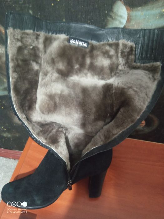 Продам зимові чоботи