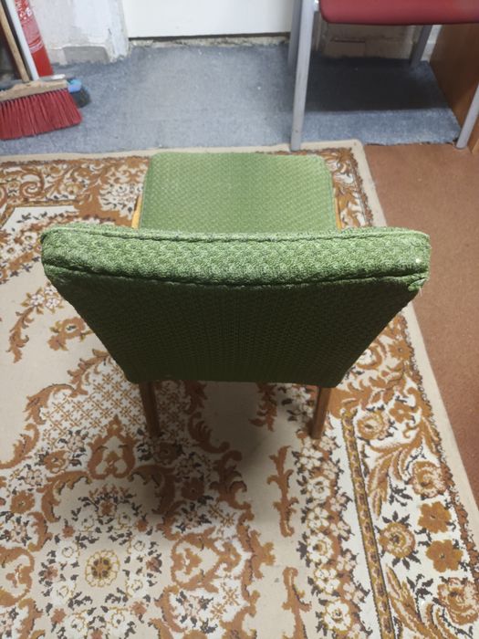 Sprzedam stare krzeslo/fotel