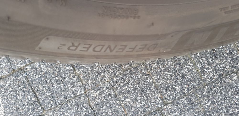 Mercedes GLK Alufelgi Z Oponami 235/50R19 103V