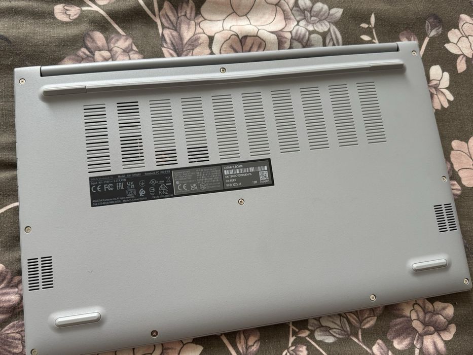 ASUS Vivobook 15