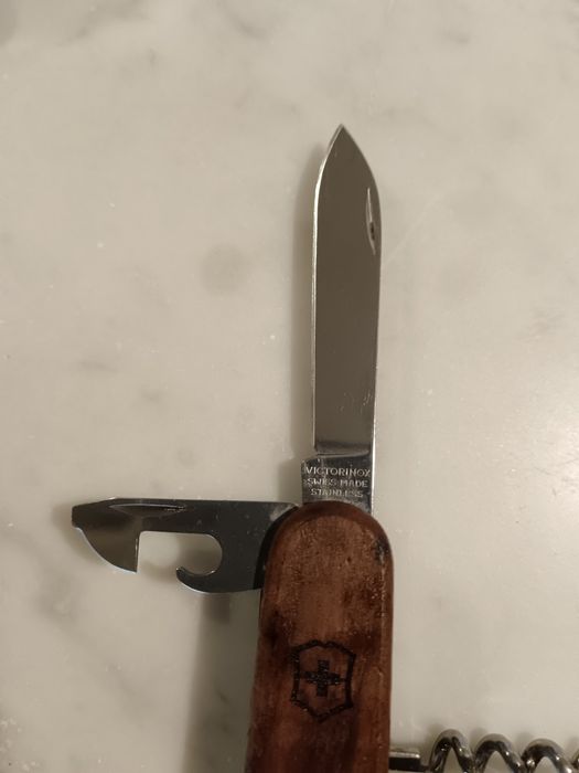 Victorinox Huntsman Wood