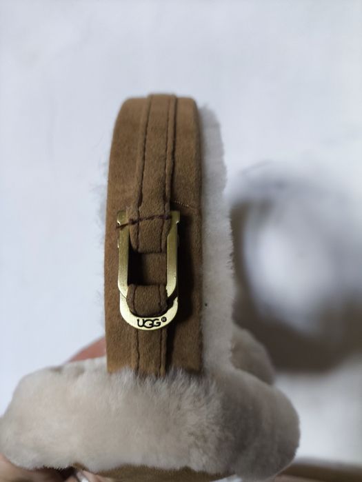 Хутряні навушники вушка дуже теплі від UGG Australia оригінал розмір s