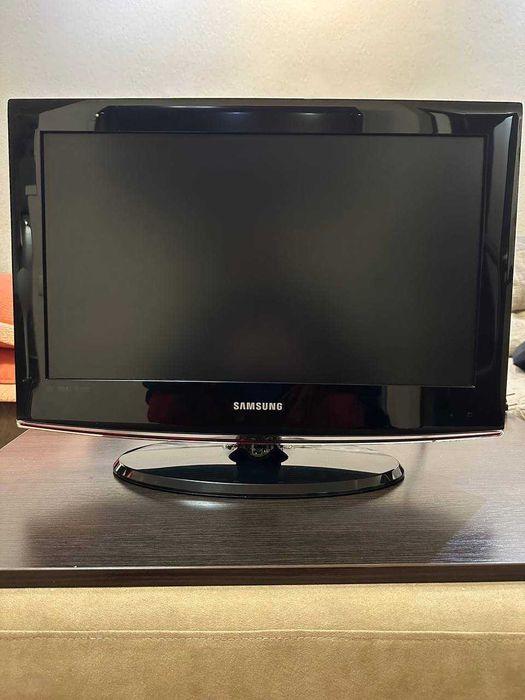 телевізор SAMSUNG 22"