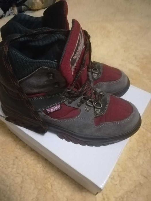 Buty trapery uni