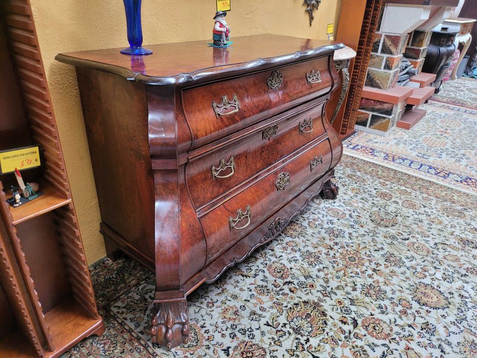 Cómoda muito antiga de barriga - Bom estado g