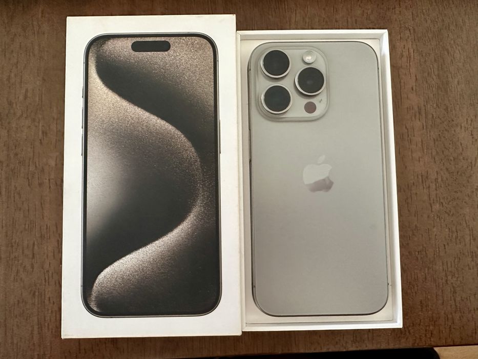 iPhone 15 Pro 256GB Titanium Natural