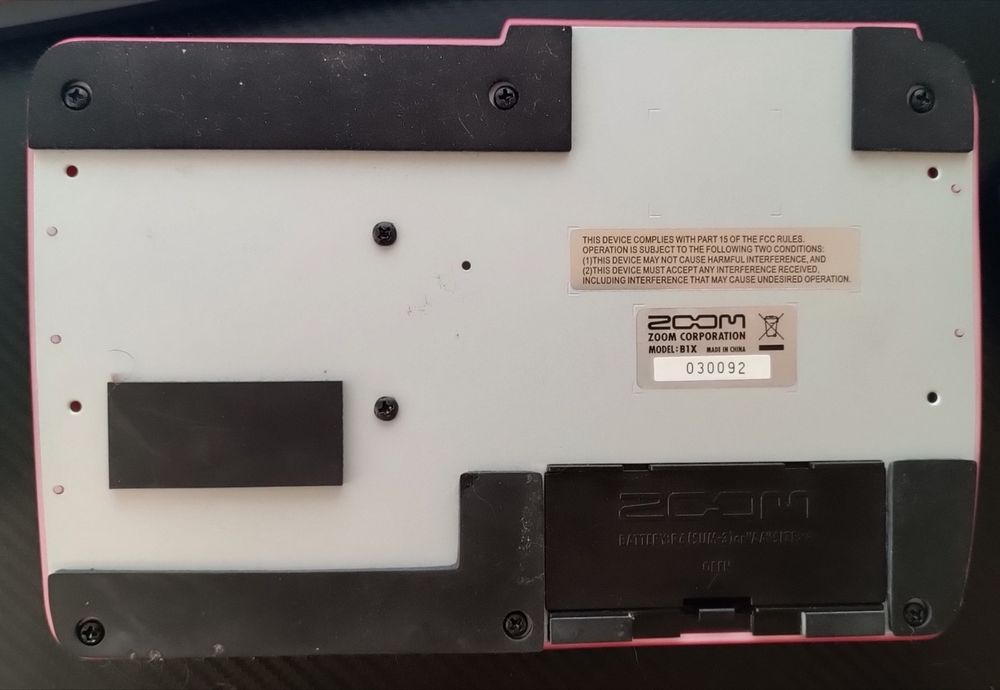 Multiefekt basowy zoom b1x