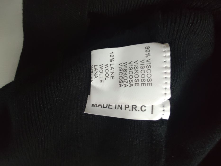 Sweter czarny shk Paris dekolt serek V r. M/L nowy metka
