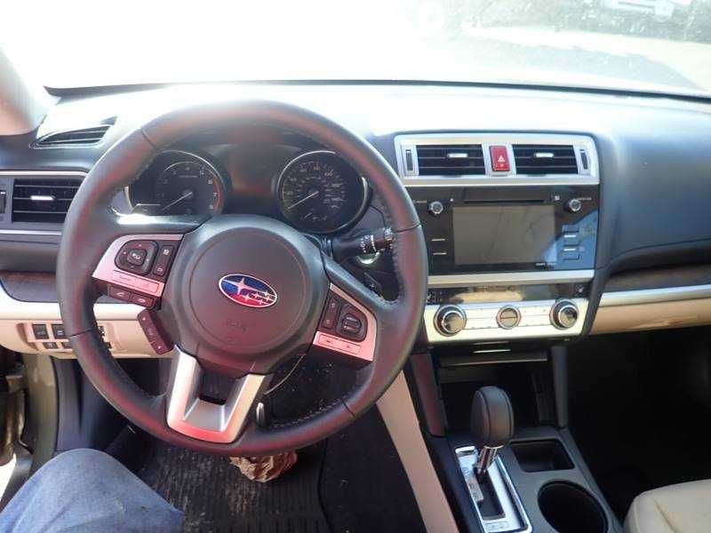 Продаю автомобіль Subaru Outback (модельный рік - 2017)