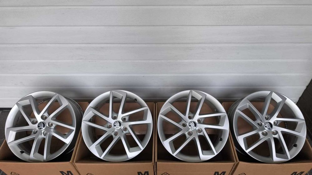 Felgi aluminiowe Skoda Octavia III II Superb II Vw  Seat Audi 17" 5x112 Et49 (OL841F)