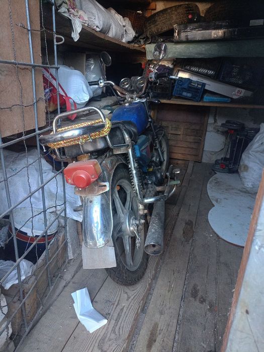 Продам мопед 125 куб.см.