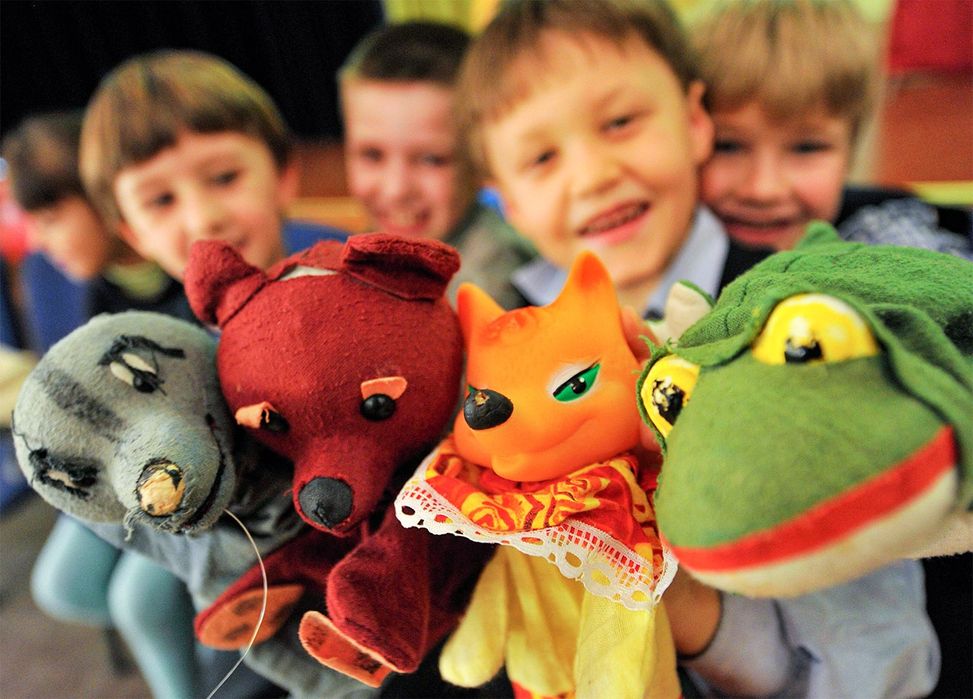 Сценарій, ляльковий театр, 8 березня