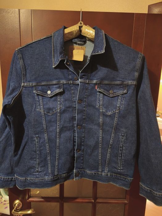 Катоновый пиджак Levis.