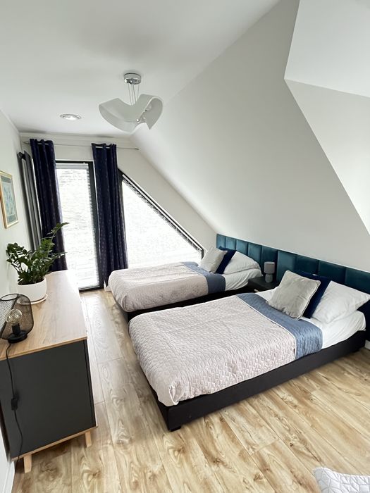 Domek Bielik z jakuzzi  nad jeziorem w Lubniewicach