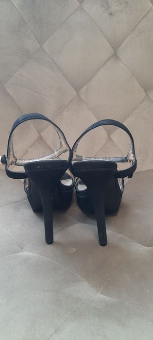 Замшеві босоніжки 38р