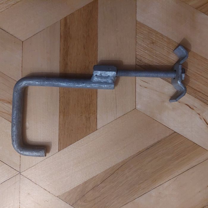 Uchwyty do kratek mostostal