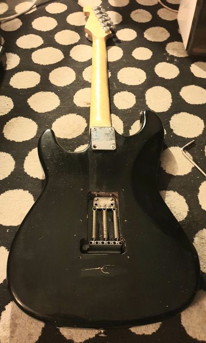 Corpo e Braço de Guitarra Elétrica