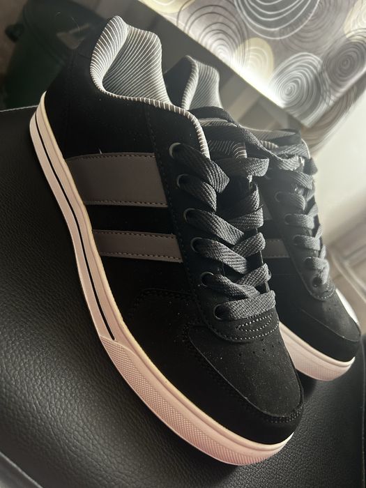 Кросовки чоловічі