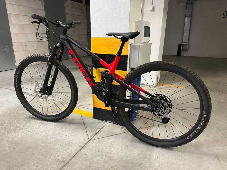 TREK Top Fuel 8 NX M/L czarny matowy i błyszczący czerwony JAK NOWY!!