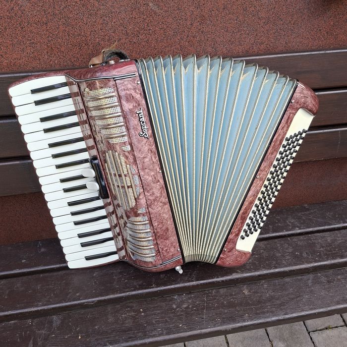 Sprzedam akordeon włoski