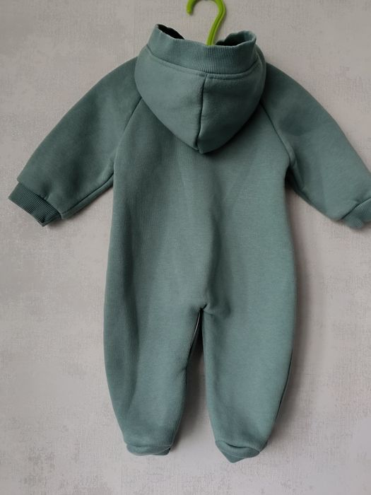 Теплый комбинезон, человечек