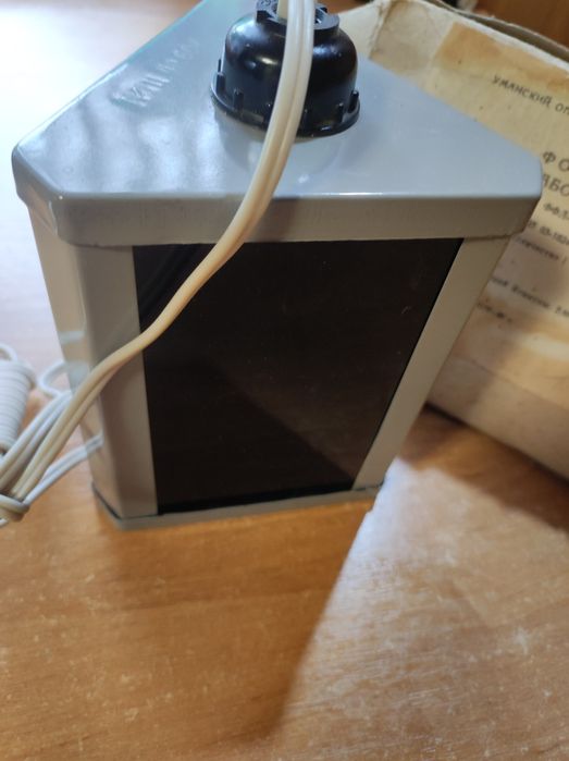 Лабораторний ліхтар для фото червоний