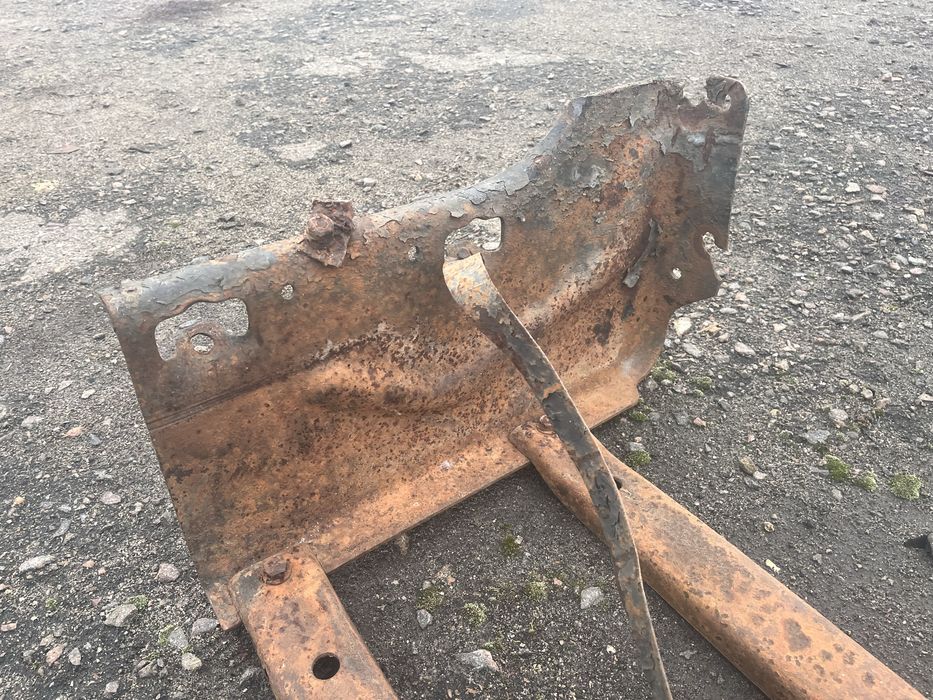 Кронштейн бака Зіл Газ